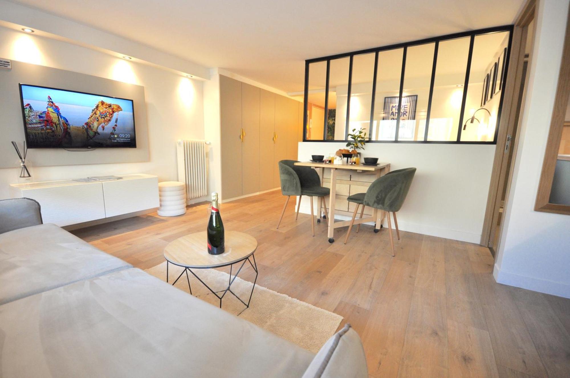 Monaco # Menton - 4 Persons - Hypercenter - Private Parking - Full Renovated - Clim - Fast Wifi - Beach And Sun Exterior foto