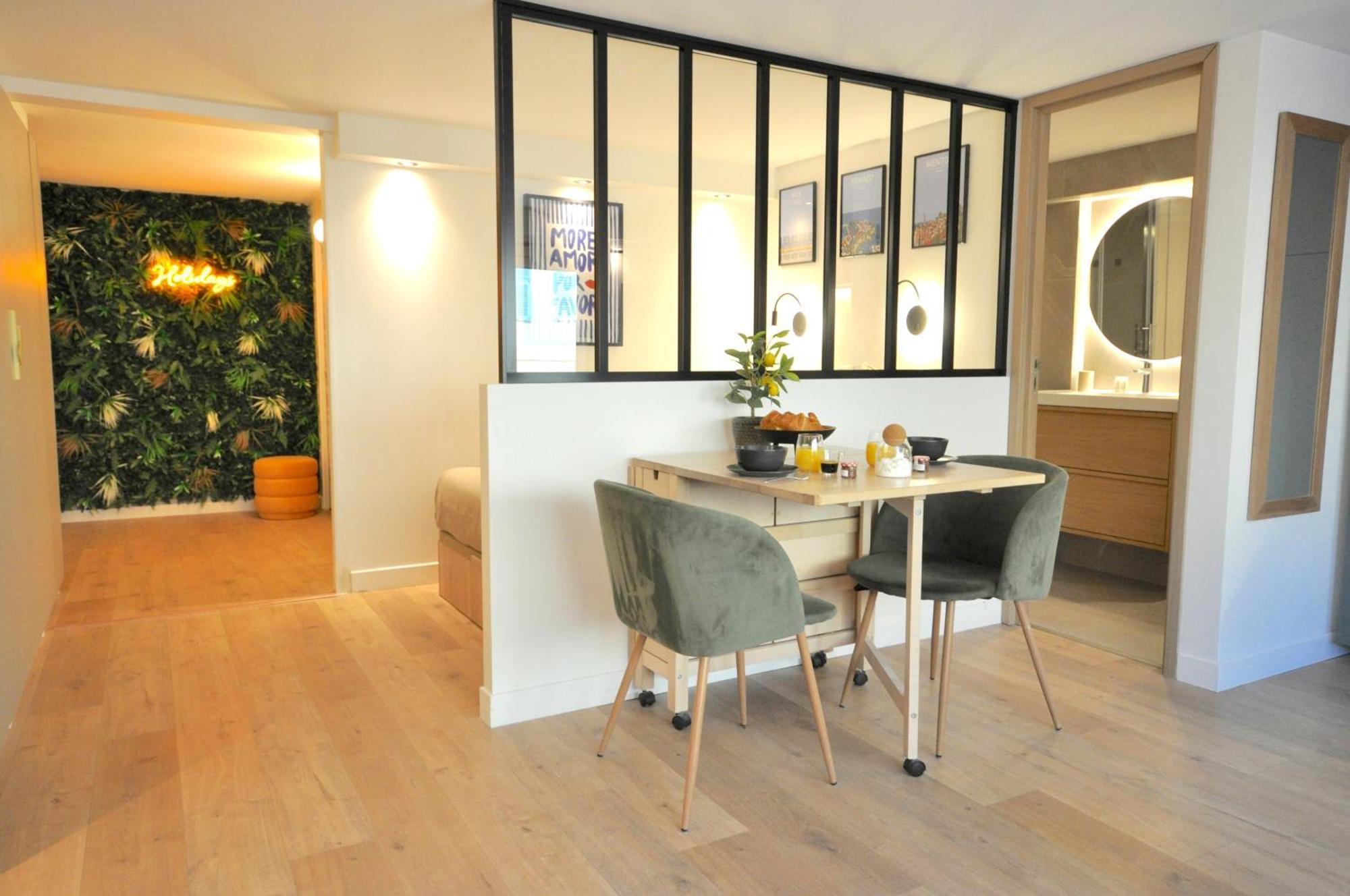 Monaco # Menton - 4 Persons - Hypercenter - Private Parking - Full Renovated - Clim - Fast Wifi - Beach And Sun Exterior foto